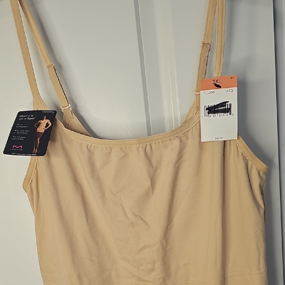 Maidenform‎ Beige Camisole Top - Picture 4 of 5